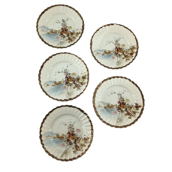 Lot of 5 Japanese Kutani Porcelain Plates Scalloped Edge w/ Black Gold Trim - Picture 1 of 13